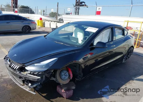 2023 Tesla Model 3 Performance Dual Motor All-Wheel Drive z USA, uszkodzony, nr VIN 5YJ3E1EC0PF461301